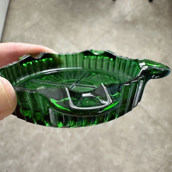 Anchor Hocking Forest Green Queen Mary Glass Ashtray / Coaster Vintage - Picture 7 of 8